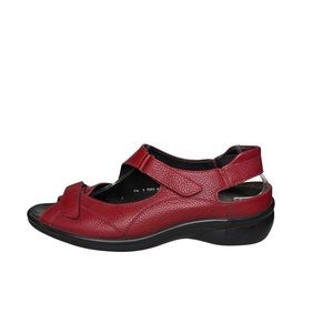 Ara Women's Red leather Comfort Sandal adjustable Size 6.5